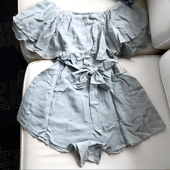 🌊 BOHO PALE BLUE OPEN SHOULDER TIE ROMPER! - Picture 5 of 9